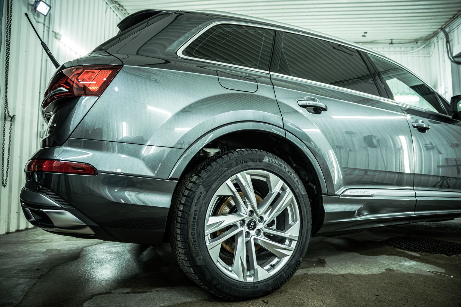 Rankinis automobilio plovimas (2)